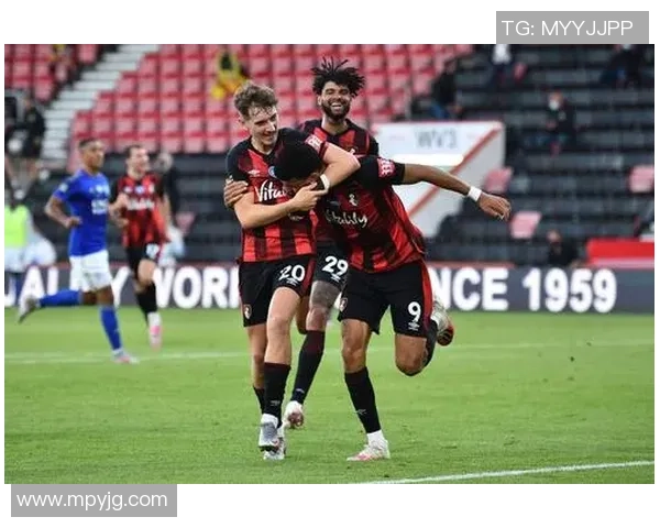 韶华流转，光影永恒：布鲁克斯伯恩茅斯25年首尾两场进球的足球传奇